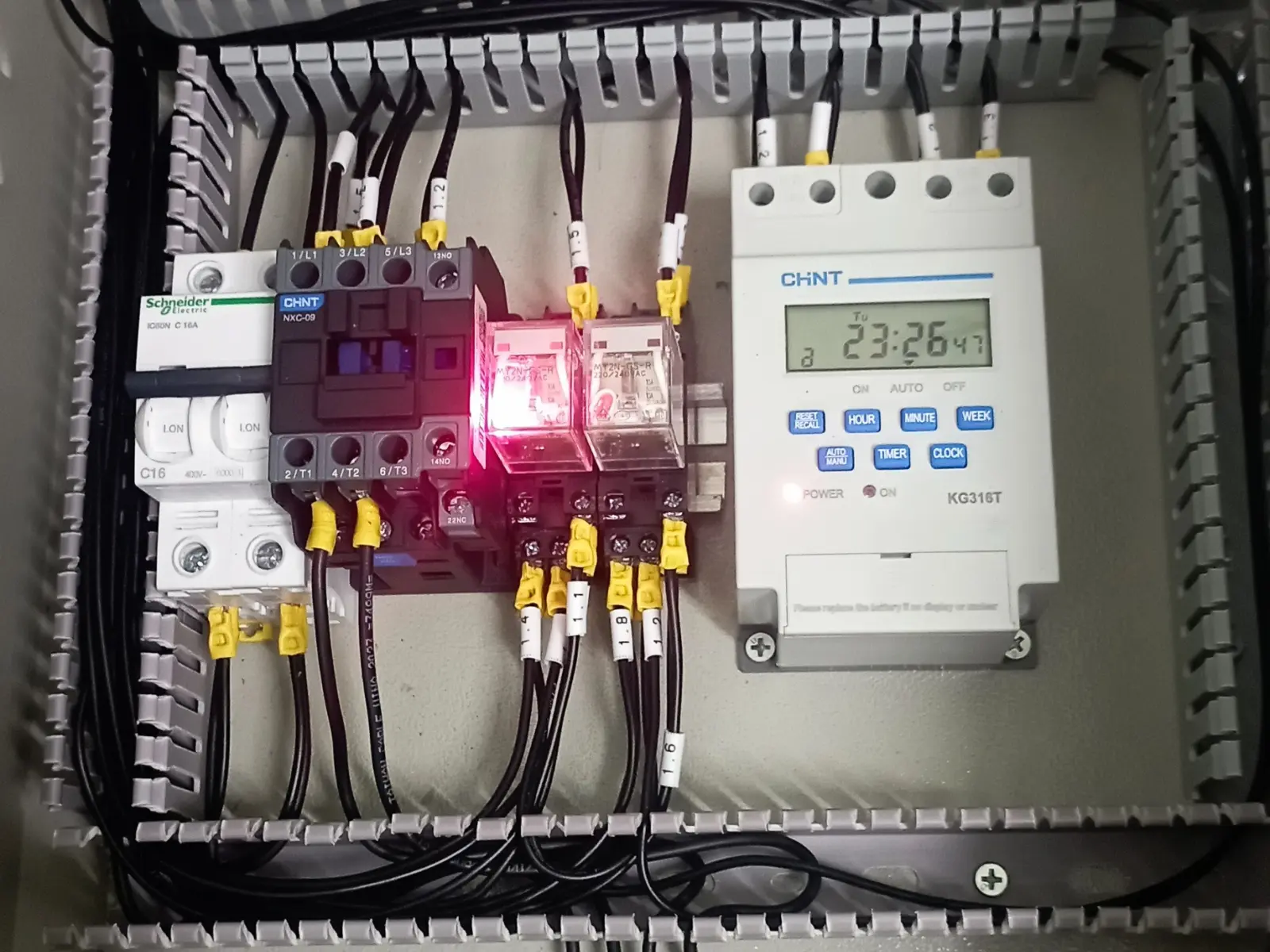 Cảm biến độ ẩm đất